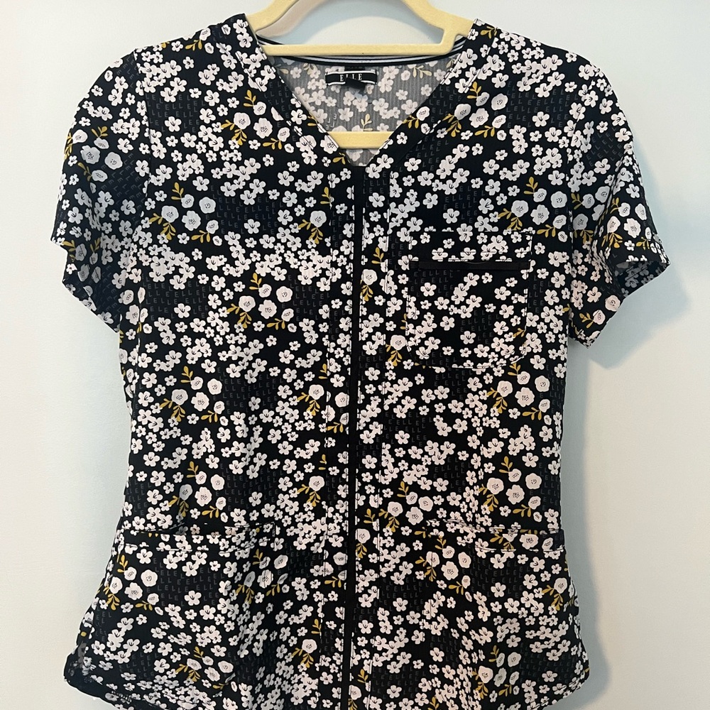 ELLE Black and White Floral Scrub Top